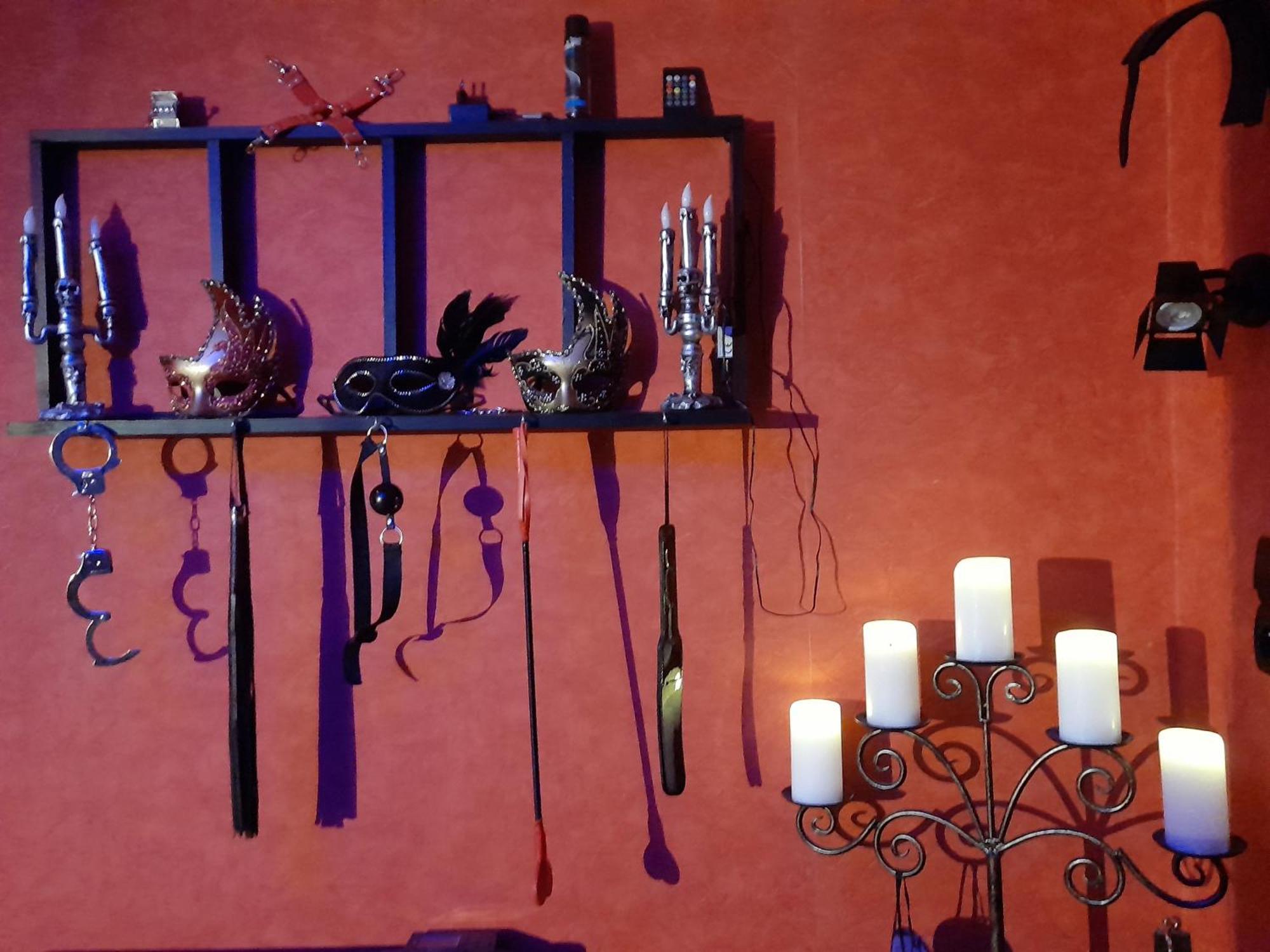 Love Room Le Rouge Et Noir Бар Екстериор снимка
