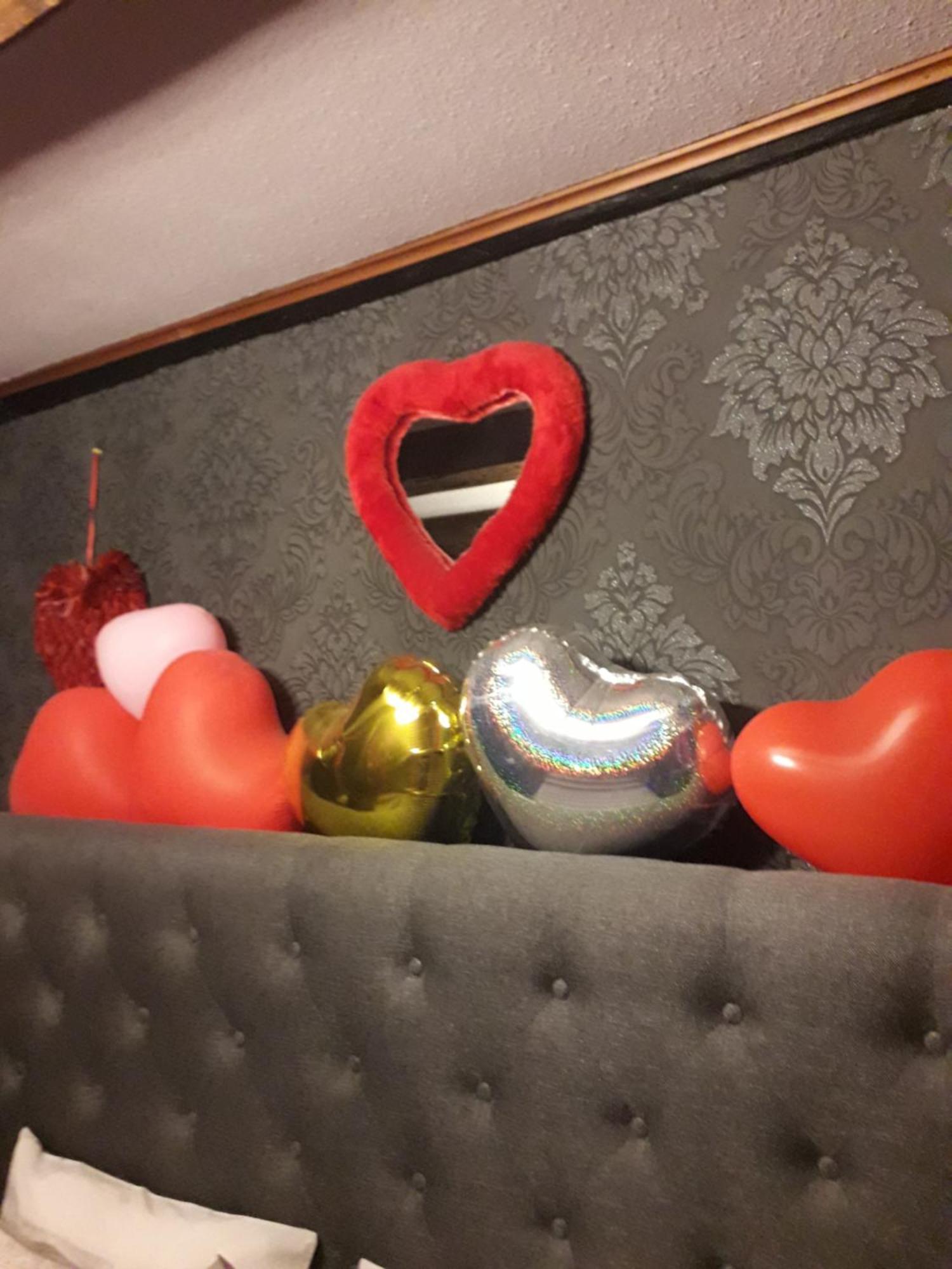Love Room Le Rouge Et Noir Бар Екстериор снимка